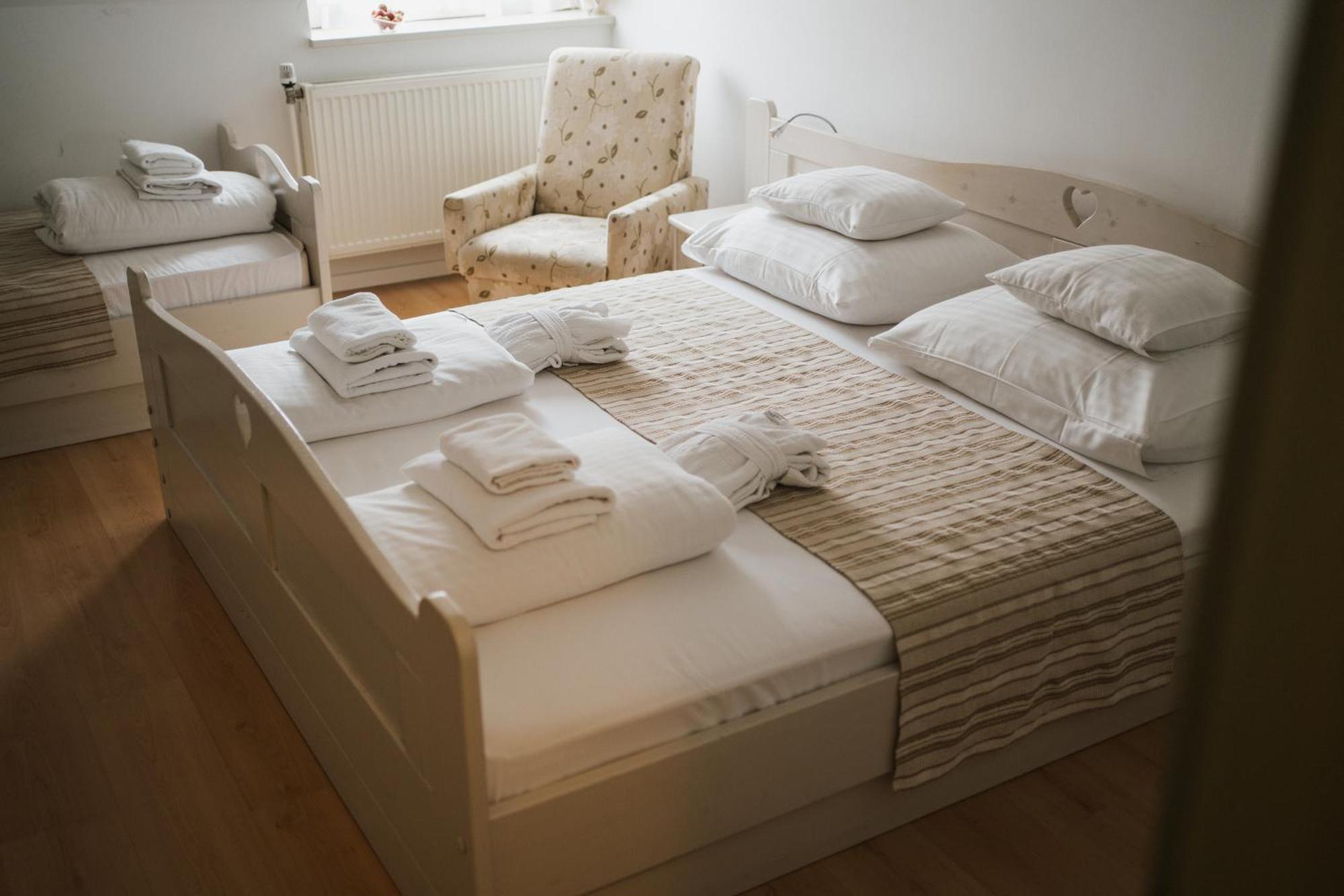 Tornacos Hotel - Hegykő Zewnętrze zdjęcie